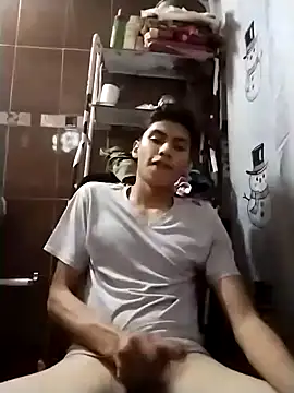 Snapshot of aispuro8505 chatting on December 15, 2025, 7:25 am aispuro8505 online show from December 15, 2025, 7:25 am