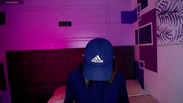 Snapshot of Aaron_Fordd chatting on October 25, 2025, 5:24 pm Aaron Fordd online show from October 25, 2025, 5:24 pm