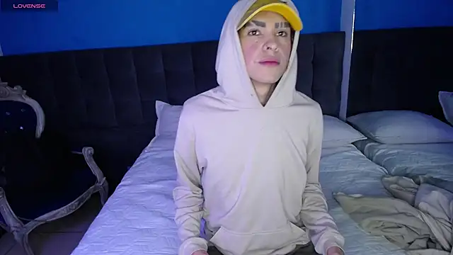 Snapshot of Aaron_Fordd chatting on October 16, 2025, 8:06 pm Aaron Fordd online show from October 16, 2025, 8:06 pm