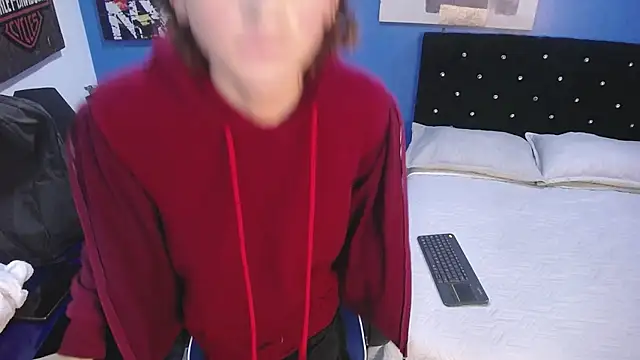 Snapshot of Aaron_Fordd chatting on October 8, 2025, 7:47 pm Aaron Fordd online show from October 8, 2025, 7:47 pm