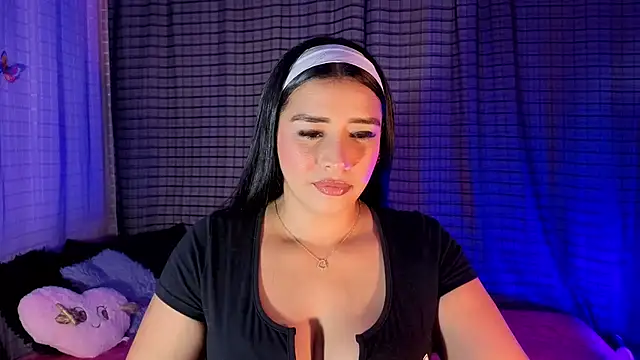 Kayleemorales online show from October 28, 2025, 5:45 pm