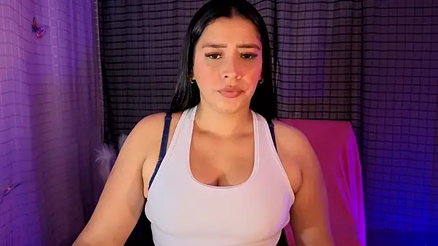 Snapshot of Kayleemorales chatting on January 6, 2026, 5:39 pm Kayleemorales online show from January 6, 2026, 5:39 pm