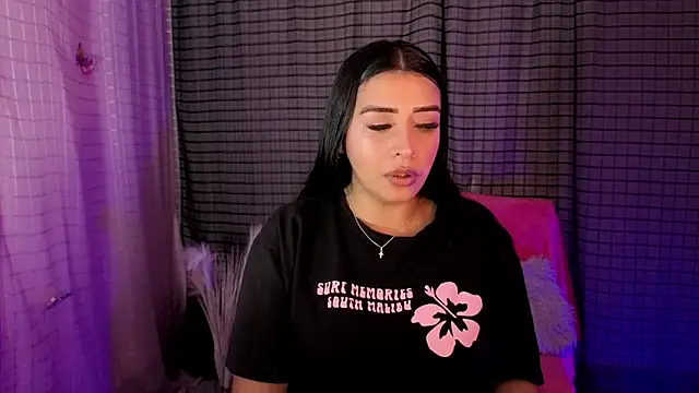 Snapshot of Kayleemorales chatting on February 15, 2026, 1:54 pm Kayleemorales online show from February 15, 2026, 1:54 pm