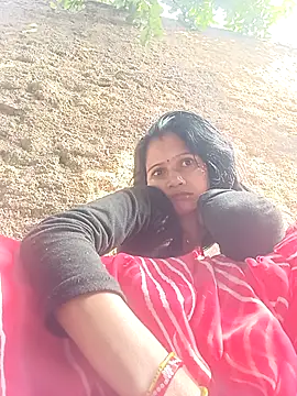 Snapshot of Jooli_xx chatting on November 30, 2025, 5:52 am Jooli xx online show from November 30, 2025, 5:52 am