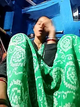 Snapshot of Jooli_xx chatting on November 2, 2025, 12:26 am Jooli xx online show from November 2, 2025, 12:26 am