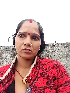 Snapshot of Jooli_xx chatting on October 31, 2025, 11:29 am Jooli xx online show from October 31, 2025, 11:29 am