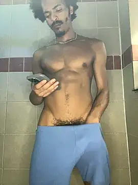 TRILLAHUNG online show from September 17, 2025, 5:15 pm