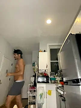 TRILLAHUNG online show from September 25, 2025, 6:30 am