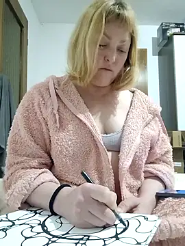 Snapshot of LiluLiluLilu chatting on March 5, 2026, 8:38 pm LiluLiluLilu online show from March 5, 2026, 8:38 pm