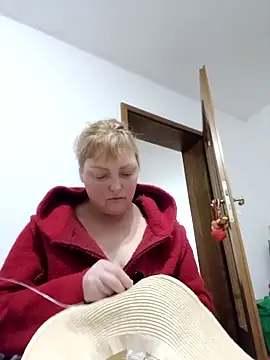 Snapshot of LiluLiluLilu chatting on March 22, 2026, 8:10 pm LiluLiluLilu online show from March 22, 2026, 8:10 pm