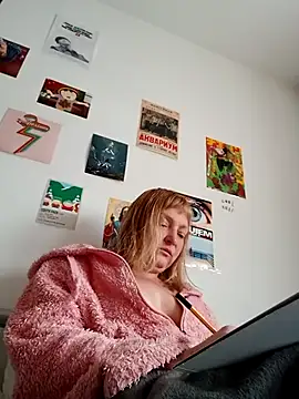 Snapshot of LiluLiluLilu chatting on March 21, 2026, 4:22 pm LiluLiluLilu online show from March 21, 2026, 4:22 pm