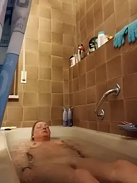 Snapshot of LiluLiluLilu chatting on April 6, 2026, 6:53 pm LiluLiluLilu online show from April 6, 2026, 6:53 pm