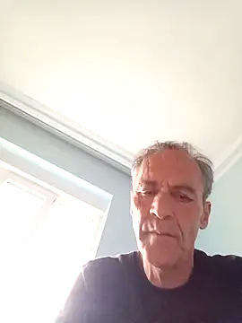 Snapshot of Meliwem12 chatting on April 17, 2026, 1:03 pm Meliwem12 online show from April 17, 2026, 1:03 pm