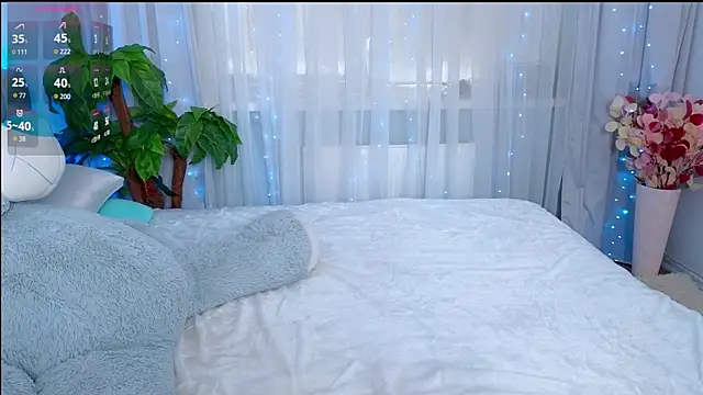 Snapshot of Adell__Shine chatting on October 3, 2025, 10:17 am Adell Shine online show from October 3, 2025, 10:17 am