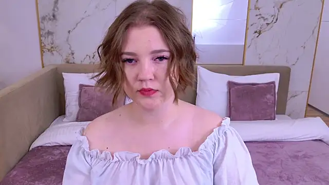 Snapshot of AlmaSound chatting on October 10, 2025, 5:30 am AlmaSound online show from October 10, 2025, 5:30 am