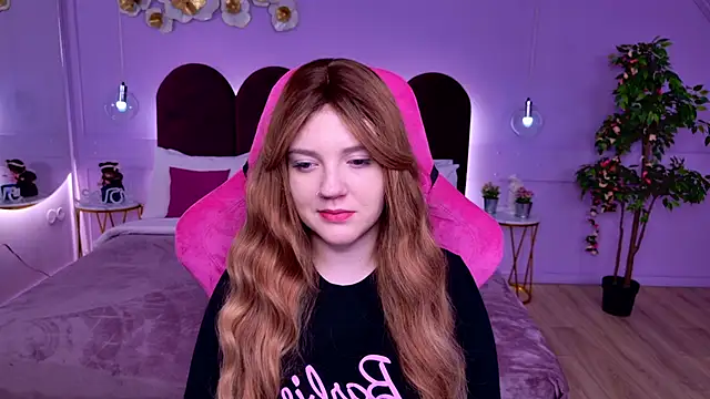 Snapshot of AlmaSound chatting on November 23, 2025, 3:38 am AlmaSound online show from November 23, 2025, 3:38 am