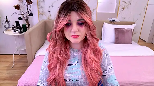 Snapshot of AlmaSound chatting on October 31, 2025, 6:10 am AlmaSound online show from October 31, 2025, 6:10 am