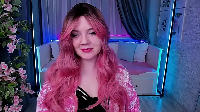 Snapshot of AlmaSound chatting on September 11, 2025, 5:07 am AlmaSound online show from September 11, 2025, 5:07 am