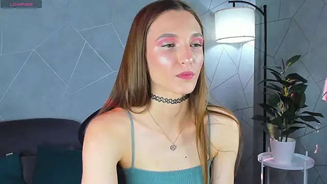 Alisha Green online show from September 25, 2025, 8:53 am