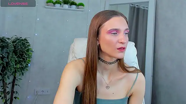 Alisha Green online show from September 26, 2025, 1:56 am