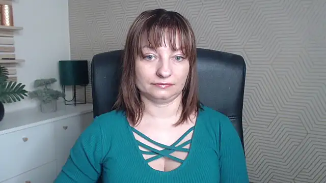 angelaSamt online show from January 7, 2026, 8:30 am