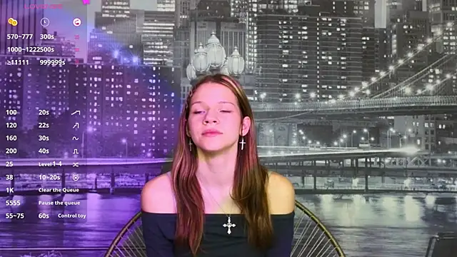 VelvetRisque online show from May 25, 2026, 6:23 am