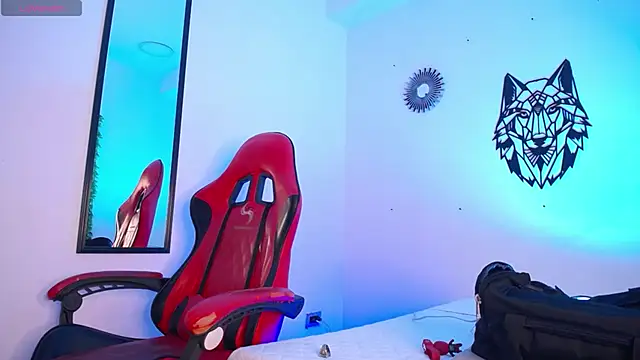 Anhonymus  online show from December 5, 2025, 4:00 am