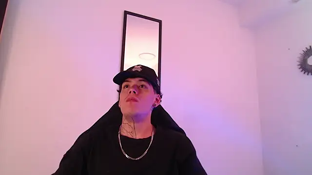 Anhonymus  online show from September 25, 2025, 3:45 am