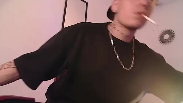 Anhonymus  online show from September 29, 2025, 4:12 pm