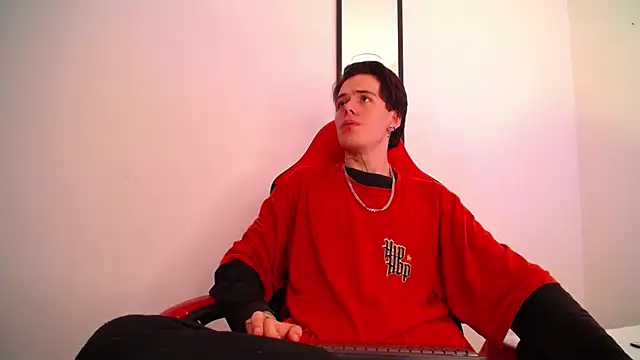 Anhonymus  online show from December 17, 2025, 2:49 am