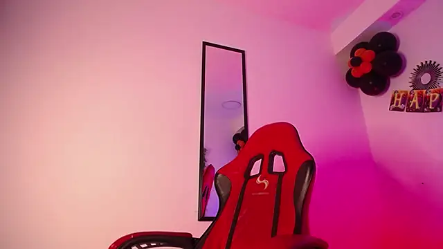 Anhonymus  online show from October 16, 2025, 3:48 am