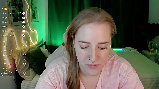 Alice Cire online show from December 19, 2025, 1:57 pm