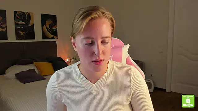 Snapshot of Alice_Cire chatting on September 12, 2025, 9:42 am Alice Cire online show from September 12, 2025, 9:42 am