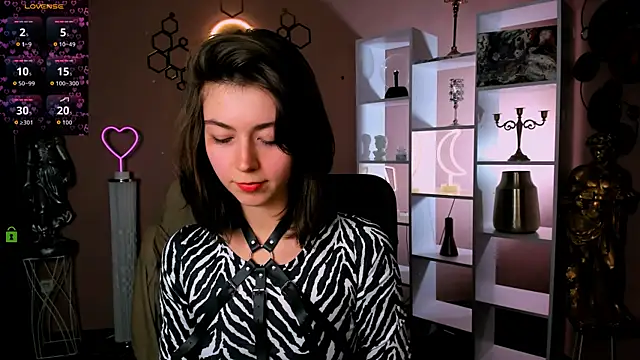 Snapshot of kitniss_dreamy chatting on November 16, 2025, 8:46 pm kitniss dreamy online show from November 16, 2025, 8:46 pm