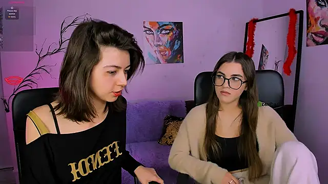 Snapshot of kitniss_dreamy chatting on November 19, 2025, 1:44 pm kitniss dreamy online show from November 19, 2025, 1:44 pm