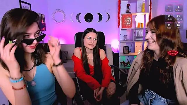 kitniss dreamy online show from April 14, 2026, 7:19 pm