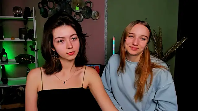 Snapshot of kitniss_dreamy chatting on November 4, 2025, 1:26 pm kitniss dreamy online show from November 4, 2025, 1:26 pm