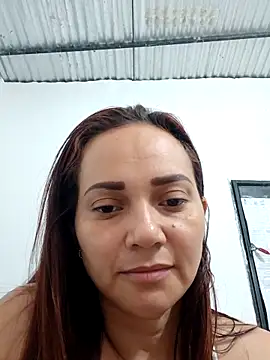 Snapshot of Amanda39 chatting on November 10, 2025, 1:27 pm Amanda39 online show from November 10, 2025, 1:27 pm