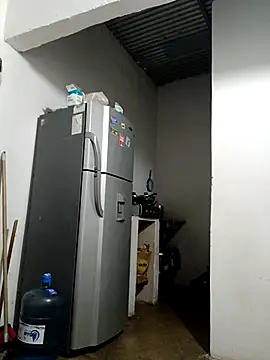 Snapshot of Amanda39 chatting on December 4, 2025, 11:15 pm Amanda39 online show from December 4, 2025, 11:15 pm