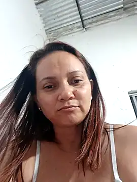 Snapshot of Amanda39 chatting on November 30, 2025, 10:21 pm Amanda39 online show from November 30, 2025, 10:21 pm