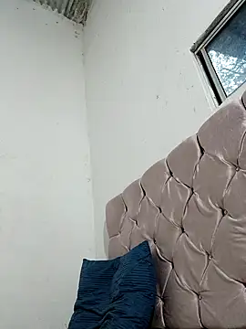 Snapshot of Amanda39 chatting on November 29, 2025, 10:10 pm Amanda39 online show from November 29, 2025, 10:10 pm