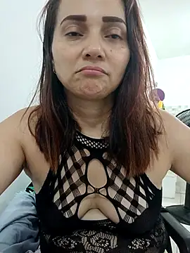 Snapshot of Amanda39 chatting on November 14, 2025, 10:35 pm Amanda39 online show from November 14, 2025, 10:35 pm