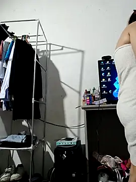 Snapshot of Amanda39 chatting on December 15, 2025, 11:20 pm Amanda39 online show from December 15, 2025, 11:20 pm