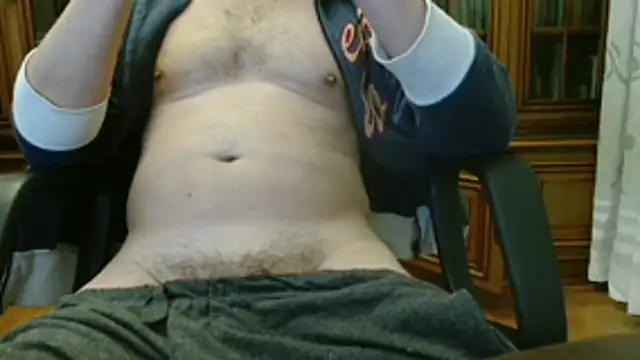 Snapshot of italian_max_sex chatting on December 18, 2025, 9:40 pm italian max sex online show from December 18, 2025, 9:40 pm