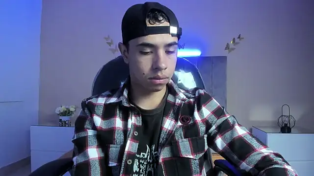 Muscle Scott online show from February 16, 2026, 1:54 pm