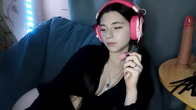 Snapshot of Sophiecuttie chatting on October 29, 2025, 3:22 pm Sophiecuttie online show from October 29, 2025, 3:22 pm