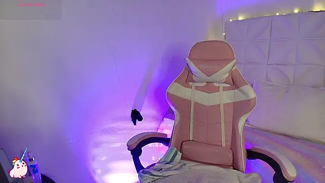 Snapshot of Abril1_gh chatting on February 16, 2026, 12:48 pm Abril1 gh online show from February 16, 2026, 12:48 pm