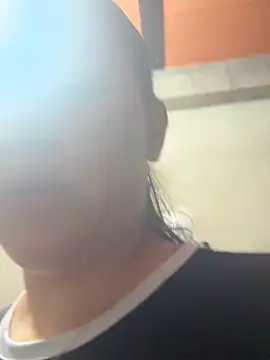 Snapshot of Abril1_gh chatting on December 17, 2025, 3:22 am Abril1 gh online show from December 17, 2025, 3:22 am