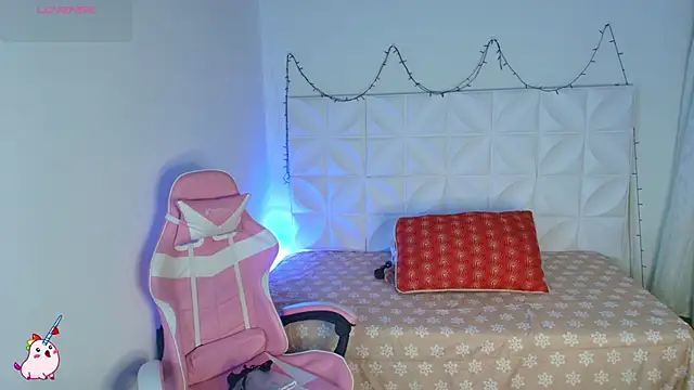 Snapshot of Abril1_gh chatting on December 18, 2025, 1:04 pm Abril1 gh online show from December 18, 2025, 1:04 pm