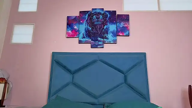 Snapshot of LunnaSmith chatting on October 7, 2025, 1:34 pm LunnaSmith online show from October 7, 2025, 1:34 pm